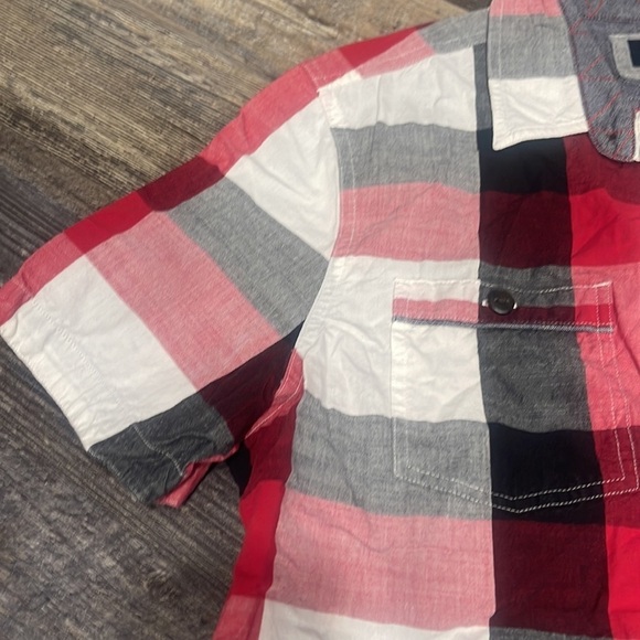 2 buffalo David bitton shirts - Picture 9 of 12